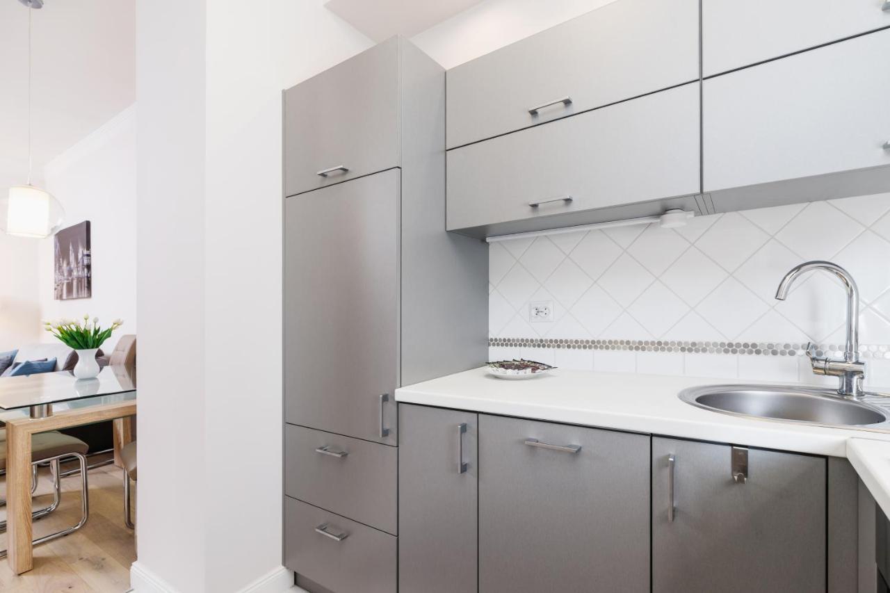 Modern Apartment Lubicz Krakow By Noclegi Renters 외부 사진