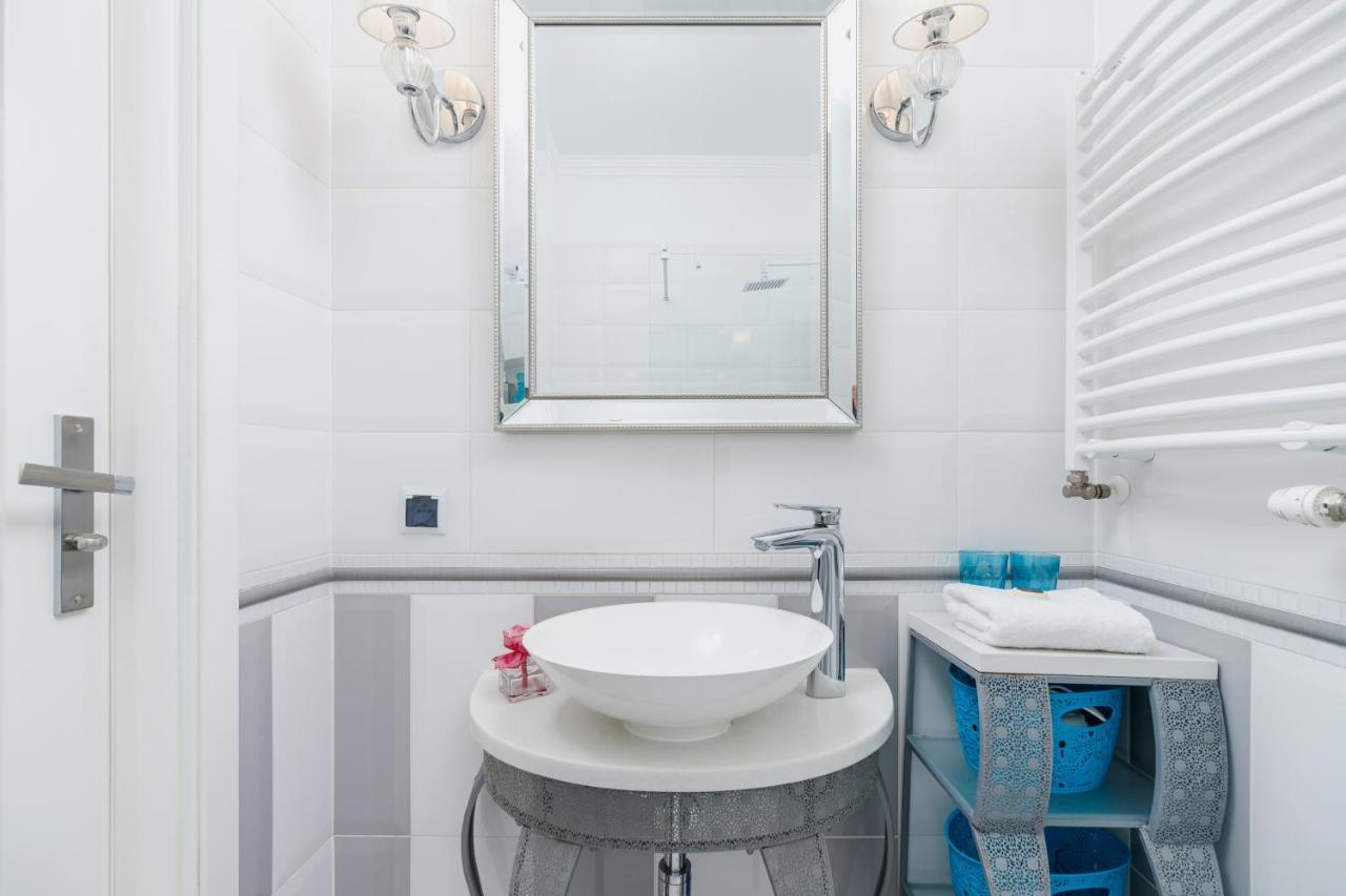 Modern Apartment Lubicz Krakow By Noclegi Renters 외부 사진